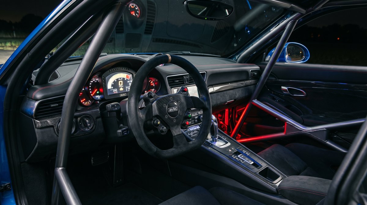 黄色仓库内饰短视频